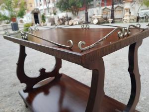 Tavolino basso porta liquori. Italia anni 60